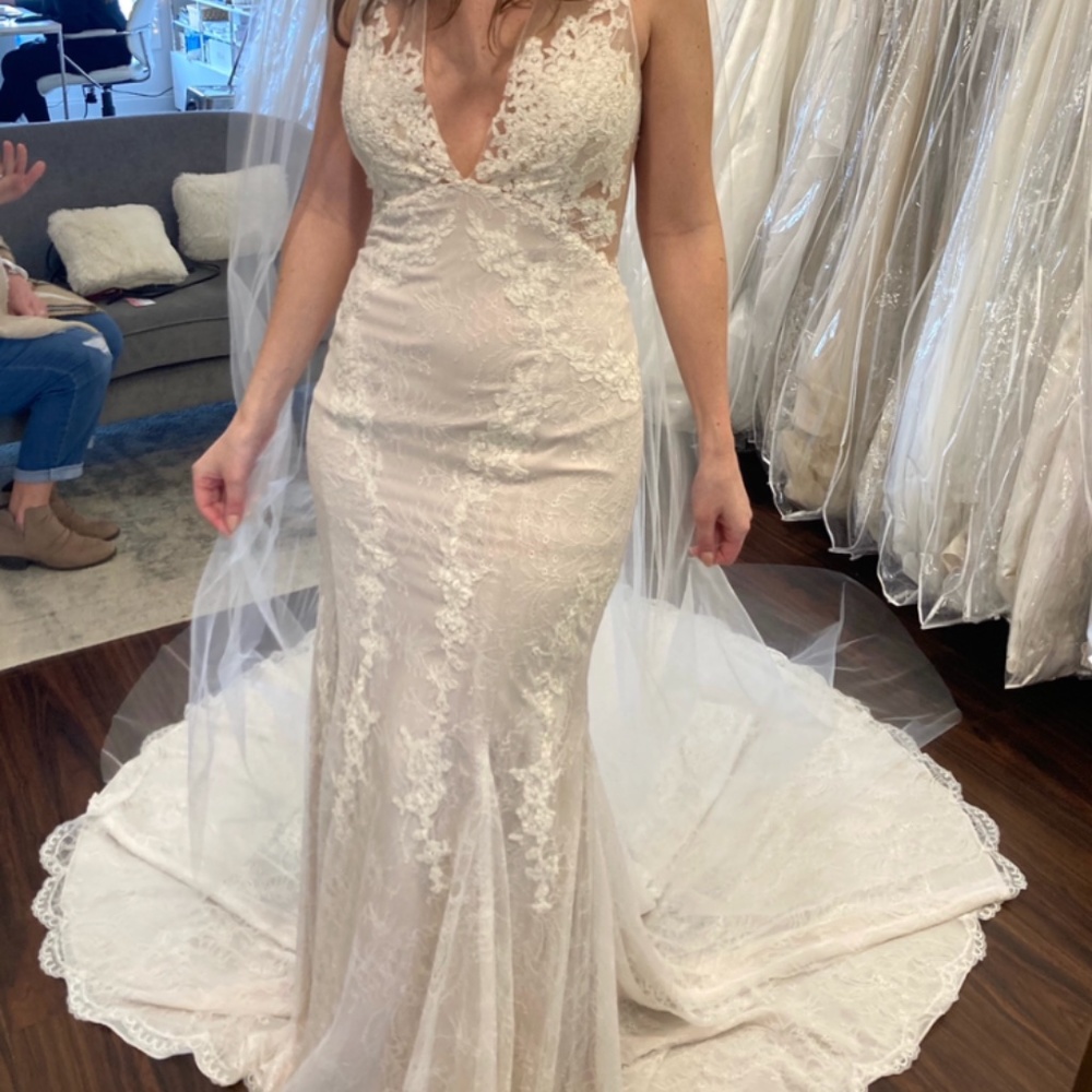 Wedding dress